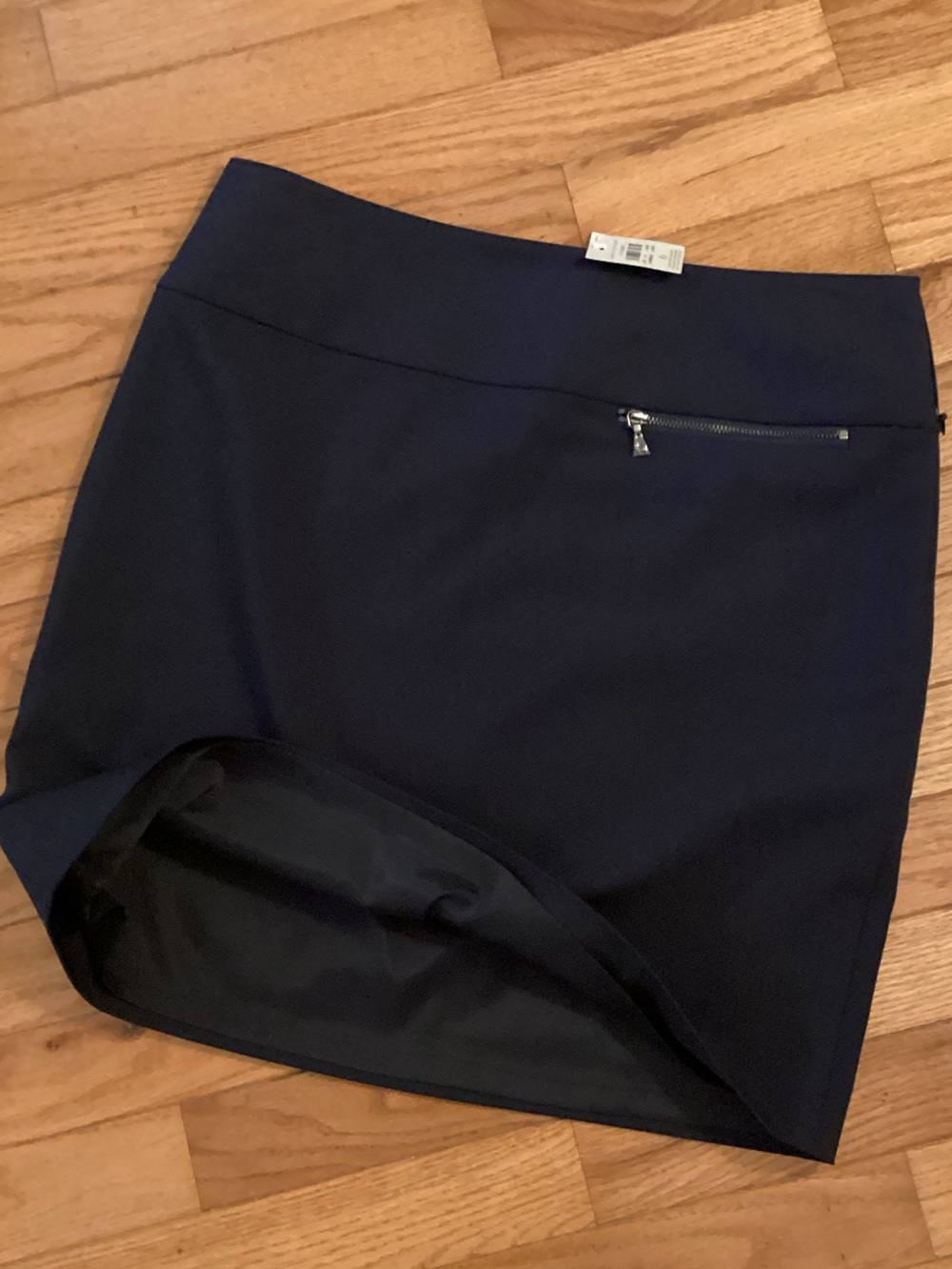 NWT ANN TAYLOR ALINE SKIRT WIDE WAISTBAND ZIPPER POCKET LUXURIOUS FABRIC NAVY 6